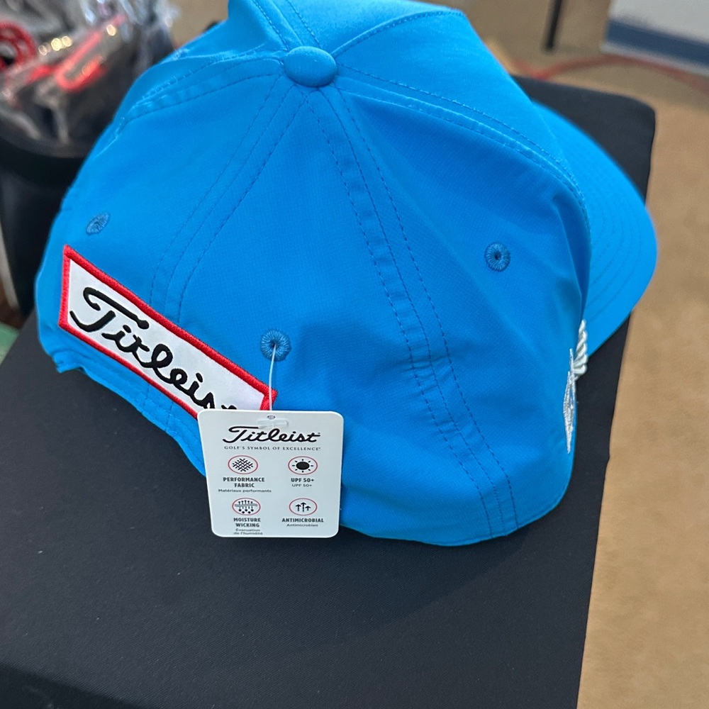 Titleist Bright Blue Tour Rope Golf Hat NWT🔥🔥⛳ - Picture 3 of 4